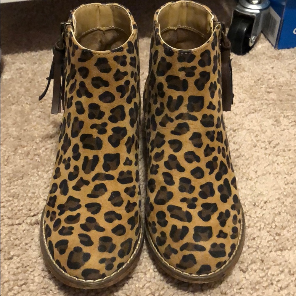 Tucker and Tate boots